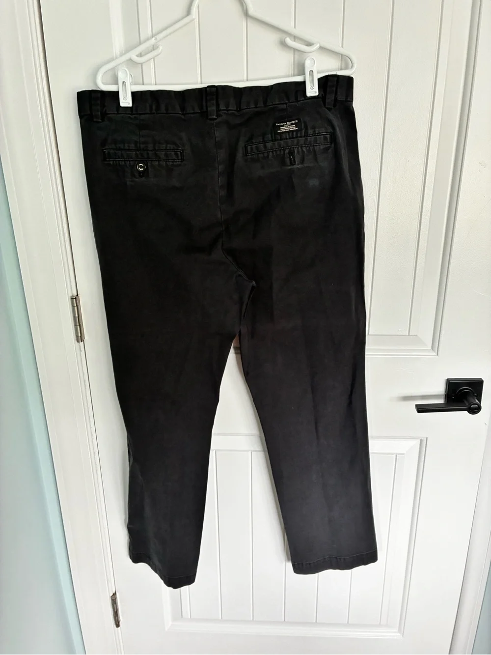 Banana Republic Men's Black Chino Pants - Straight Fit